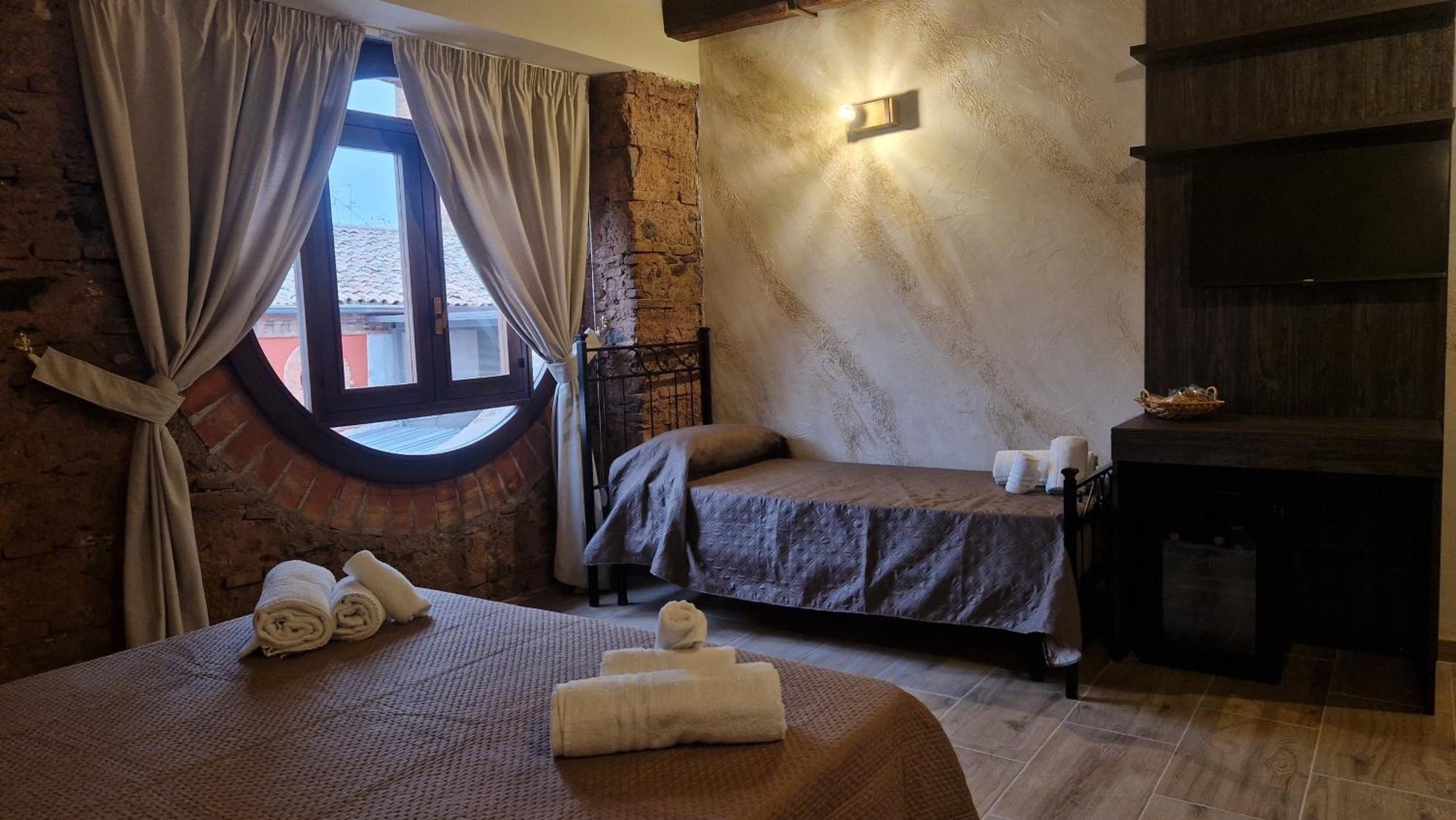 La Ciminiera Rooms Катания Экстерьер фото